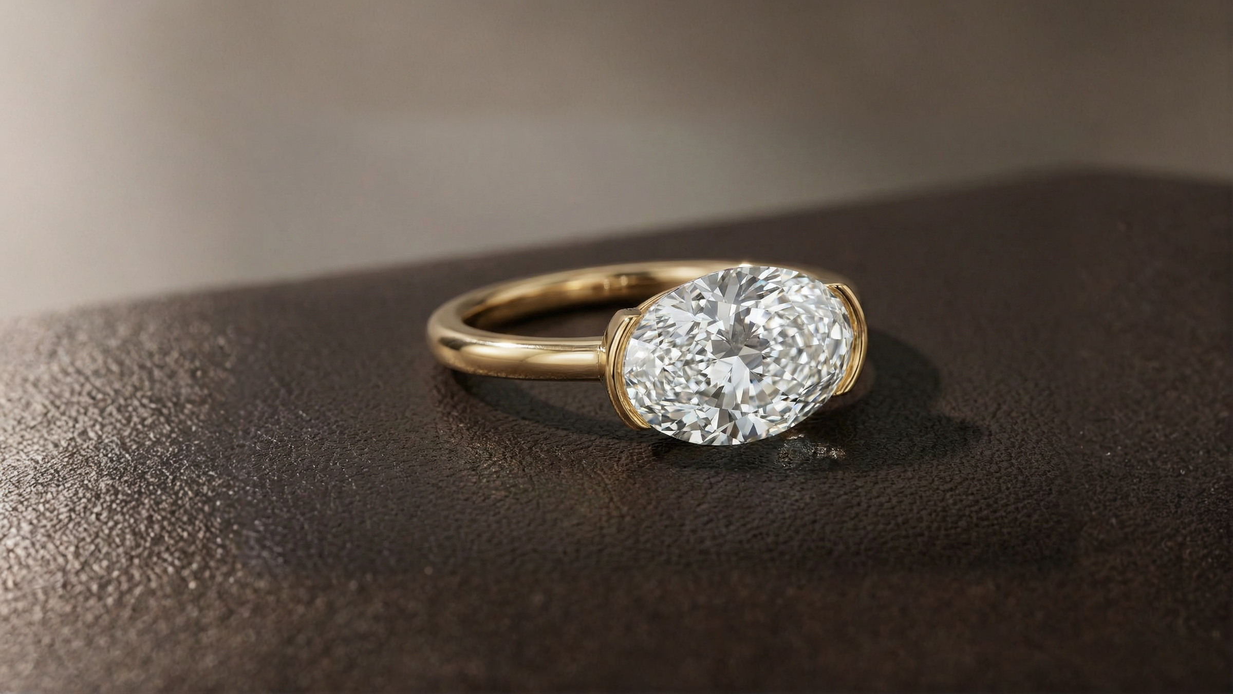 Oval Shape Collection - 18 KARATS INC.