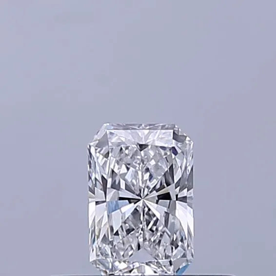 0.30ct Radiant Lab Grown Diamond (Colour D, Clarity VVS1, IGI Certified)