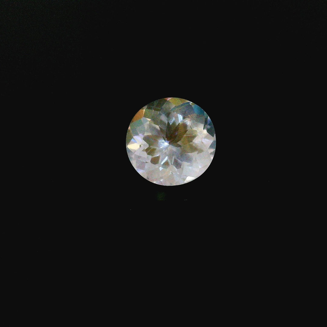 1.23ct Round Natural Moonstone (Colour White, Clarity Eye Clean, Cut Faceted) in gemstone by 18 KARATS INC.