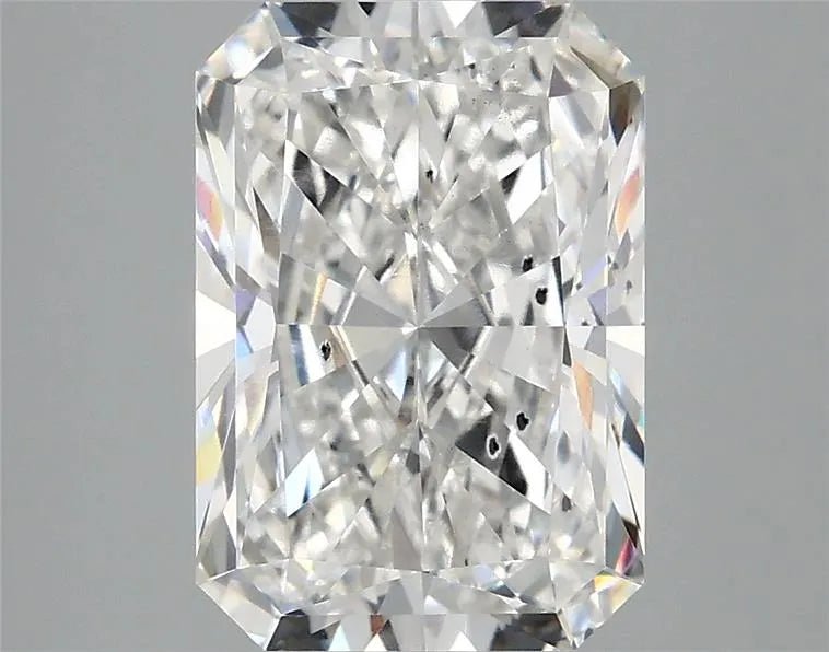 3.08ct Radiant Lab Grown Diamond (Colour F, Clarity SI2, IGI Certified) in diamond by 18 KARATS INC.