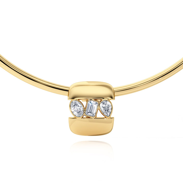 Pendent "Piece of Peace" - SC1002 in Necklace by 18 KARATS