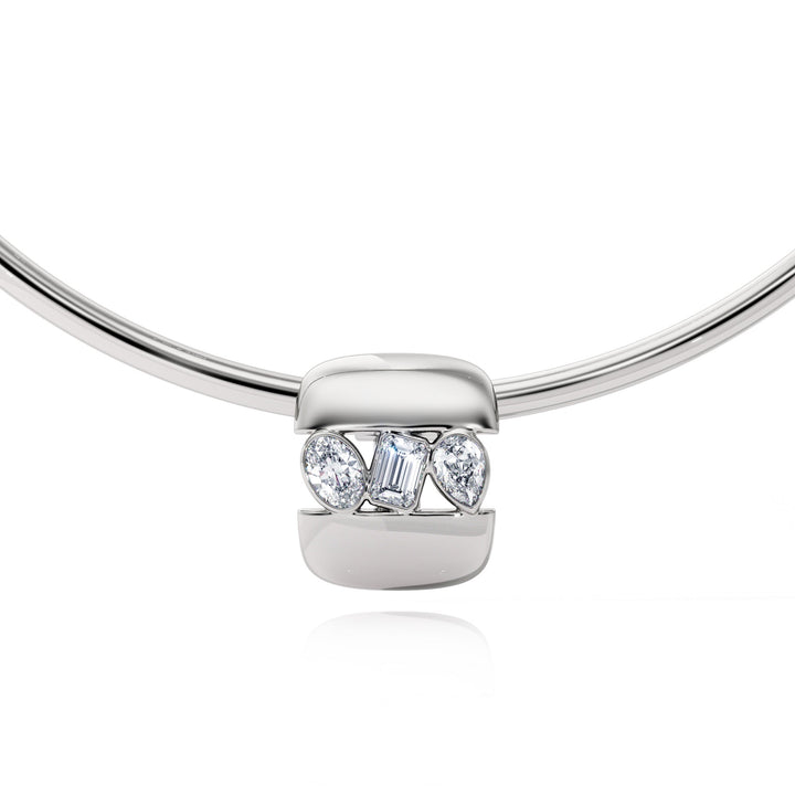 Pendent "Piece of Peace" - SC1002 in Necklace by 18 KARATS