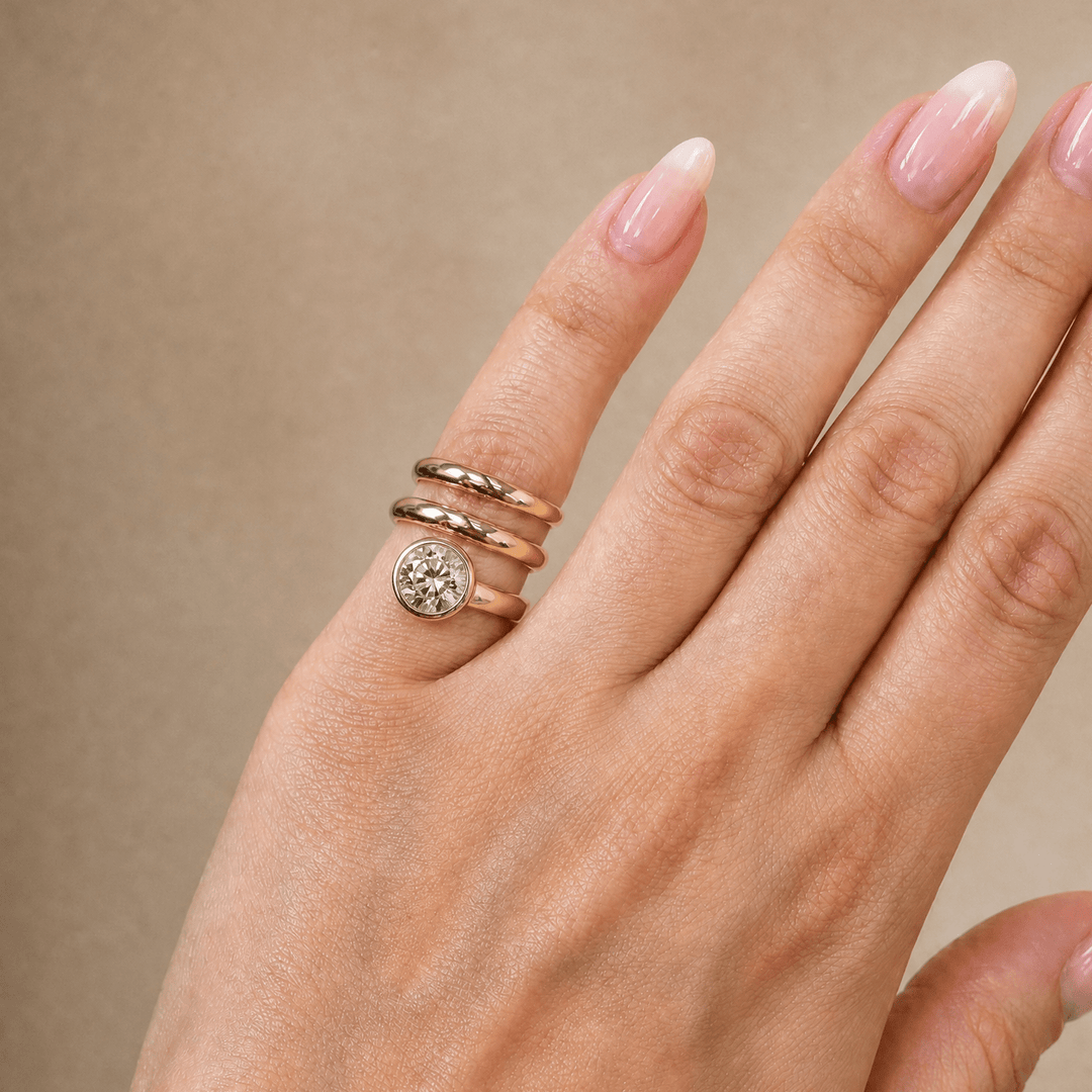 Round Lab Diamond Bezel Spiral Ring - R1266 in Ready Rings by 18 KARATS INC.